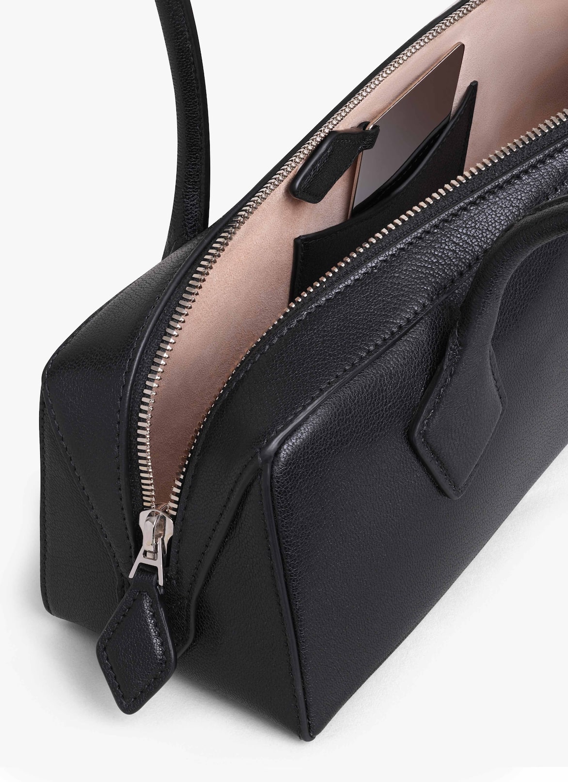 LE TECKEL MEDIUM BAG IN GOATSKIN ALAÏA BLACK LE TECKEL MEDIUM BAG IN GOATSKIN